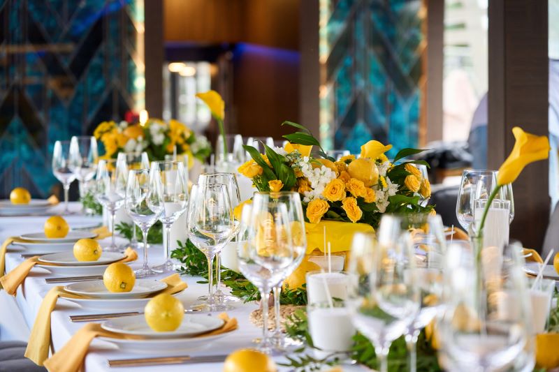 Exclusive! Зимние торжества с прогулкой к Лахта Центр на теплоходе-ресторане!